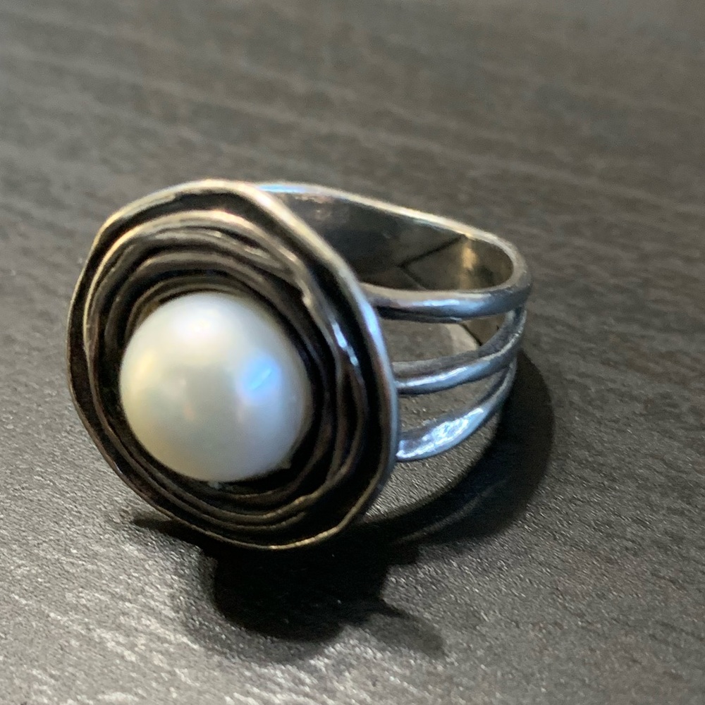 Silver Pearl Ring